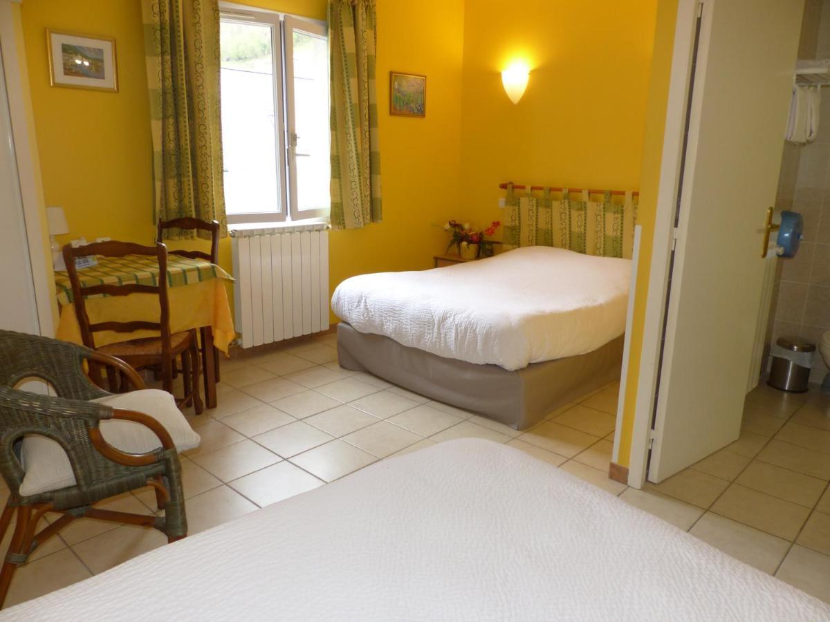 Hotel Logis Auberge De L'Isard Saint-Lary  Exterior photo
