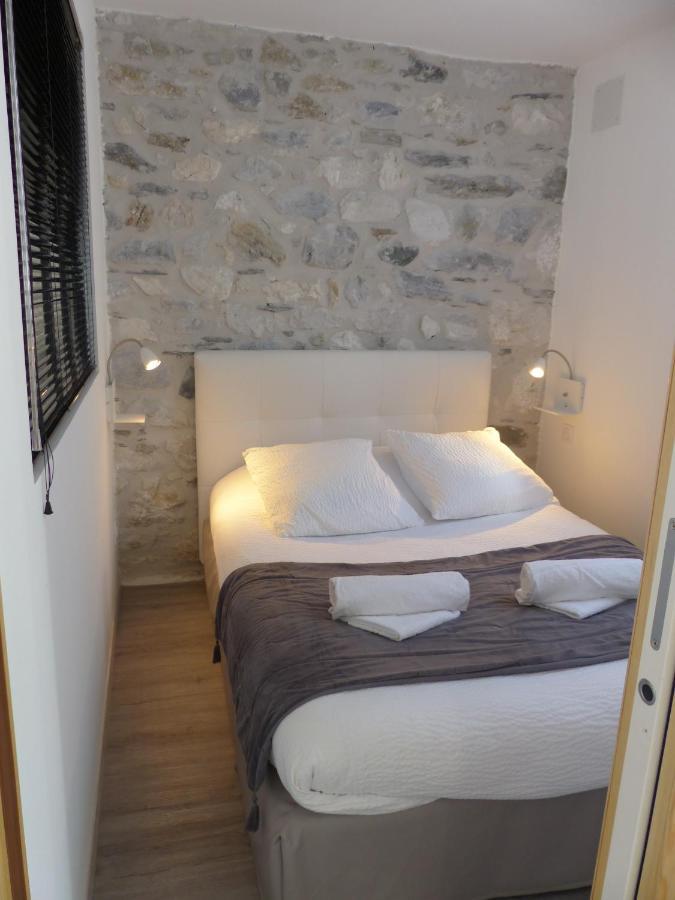 Hotel Logis Auberge De L'Isard Saint-Lary  Exterior photo
