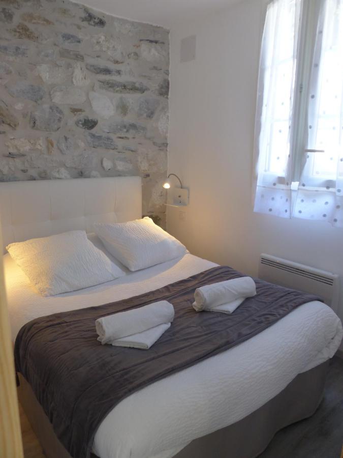 Hotel Logis Auberge De L'Isard Saint-Lary  Exterior photo