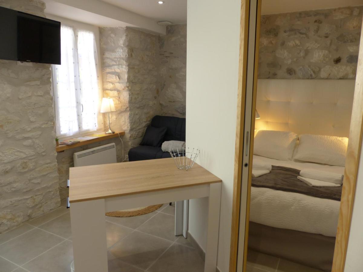 Hotel Logis Auberge De L'Isard Saint-Lary  Exterior photo