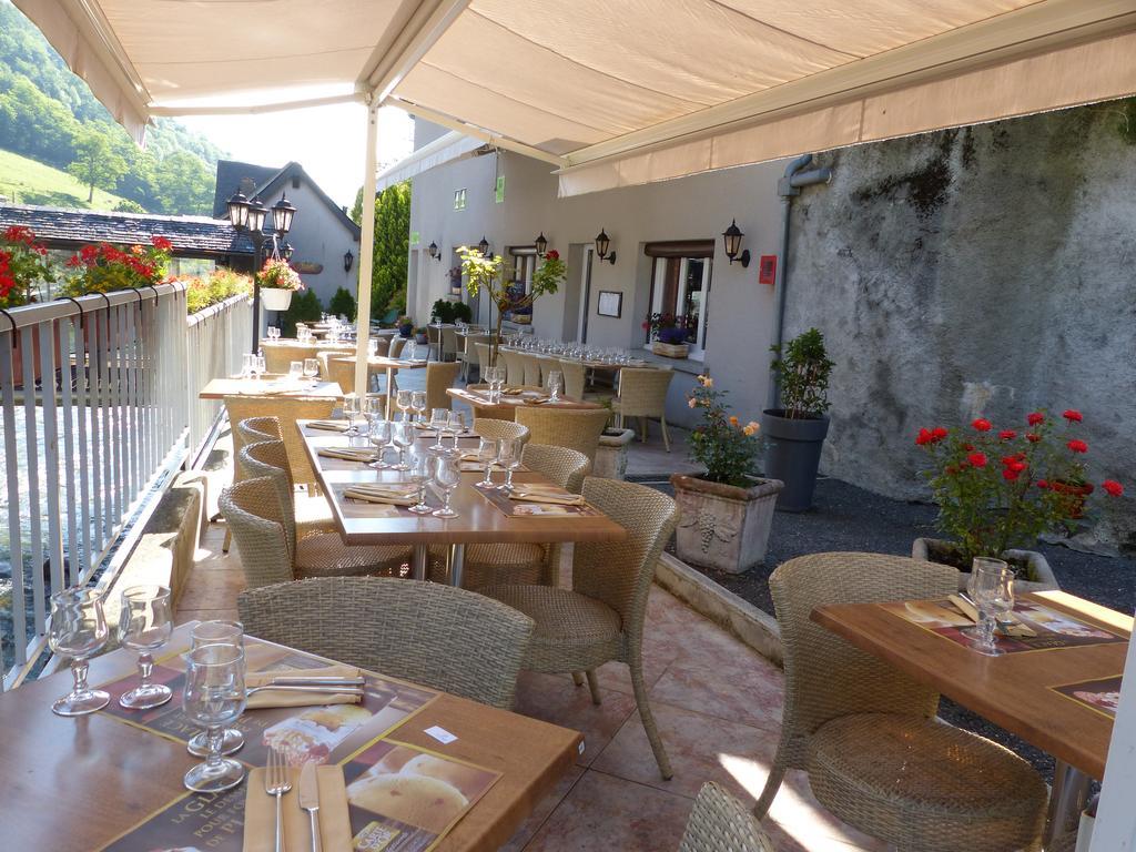 Hotel Logis Auberge De L'Isard Saint-Lary  Exterior photo